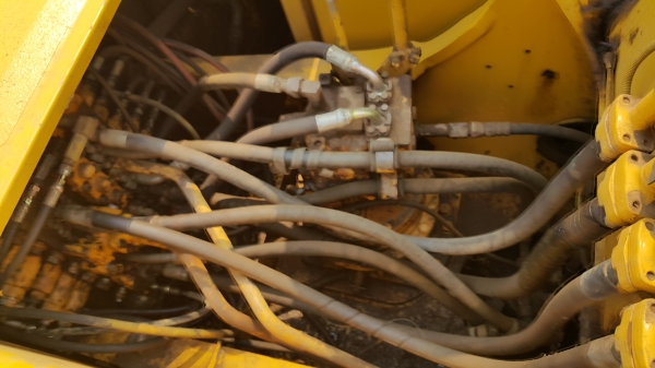 ขายรถแบคโฮ KOMATSU PC-200-7 รถสวย เอกสารอินวอย ไฟฟ้าเต็ม รถแรง ราคา.1650000 สนใจรีบจองด่วน ขายรถแบคโฮ KOMATSU PC-200-7 รถสวย เอกสารอินวอย ไฟฟ้าเต็ม รถแรง ราคา.1650000 สนใจรีบจองด่วน