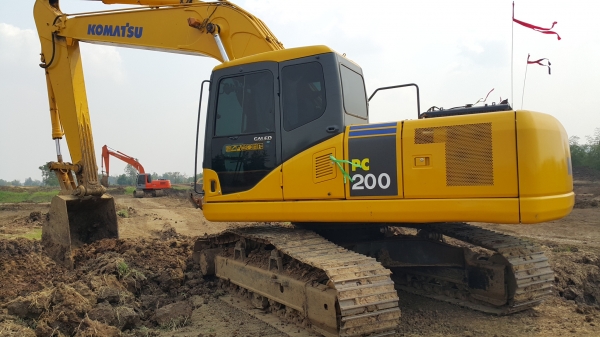 ขายรถแบคโฮ KOMATSU PC-200-7 รถสวย เอกสารอินวอย ไฟฟ้าเต็ม รถแรง ราคา.1650000 สนใจรีบจองด่วน ขายรถแบคโฮ KOMATSU PC-200-7 รถสวย เอกสารอินวอย ไฟฟ้าเต็ม รถแรง ราคา.1650000 สนใจรีบจองด่วน