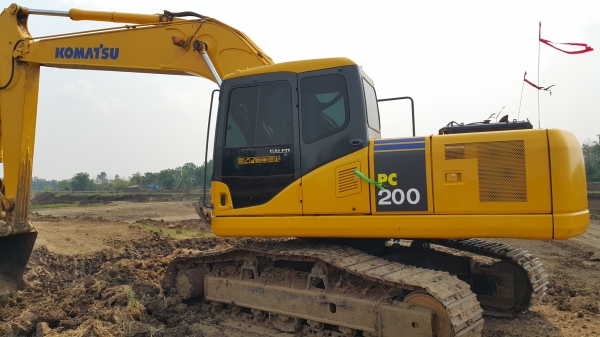 ขายรถแบคโฮ KOMATSU PC-200-7 รถสวย เอกสารอินวอย ไฟฟ้าเต็ม รถแรง ราคา.1650000 สนใจรีบจองด่วน ขายรถแบคโฮ KOMATSU PC-200-7 รถสวย เอกสารอินวอย ไฟฟ้าเต็ม รถแรง ราคา.1650000 สนใจรีบจองด่วน