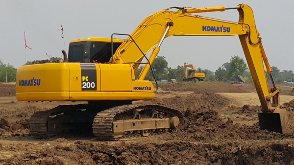 ขายรถแบคโฮ KOMATSU PC-200-7 รถสวย เอกสารอินวอย ไฟฟ้าเต็ม รถแรง ราคา.1650000 สนใจรีบจองด่วน ขายรถแบคโฮ KOMATSU PC-200-7 รถสวย เอกสารอินวอย ไฟฟ้าเต็ม รถแรง ราคา.1650000 สนใจรีบจองด่วน