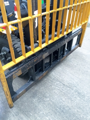 -:-*&bull;*ข า ย ร ถ ย ก นำ เ ข้ า*&bull;*-:-TCM FG25T6 เสาสูง4เมตร แผงวาสไลด์ เกียร์ออโต้ สนใจติดต่อ 083-062-0223