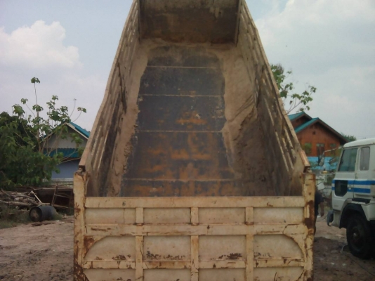 ขาย 10 ล้อดั้มอิซูซุแม่ลูก 2 เพลา 2 คาน เลขตัวรถ FXZ23NFYFK ปี44 เครื่อง 6SD1 240 แรง