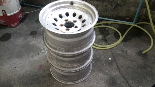 ขายแม็กลายหยดน้ำ 15x8.5 3วงราคาถูก