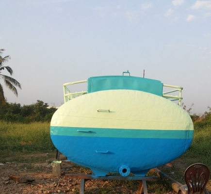 ขายถังน้ำมัน 15000 ลิตรกั้นทะลุ 4 ห้องสภาพสวย