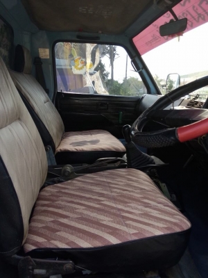 ขายหกล้อดั้มNPR115แรงรถห้าง พวงมาลัยพาวเวอร์ เฟืองท้ายF กระบะยาว4.30เมตร รถพร้อมใช้ เกียร์120 ทะเบียนพร้อมโอน