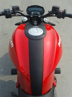 ขาย DUCATI M795 ปี 2012 พร้อมของแต่งหลายรายการ ราคา 279,000
