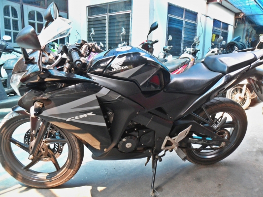 HONDA CBR150R ปี55 รถบ้านเครื่องดี ภาษีเต็ม เอกสารพร้อมโอน HONDA CBR150R ปี55 รถบ้านเครื่องดี ภาษีเต็ม เอกสารพร้อมโอน