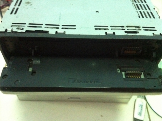 Pioneer DEH-P4750MP MP3 VCD CD FMไทย ปรีเอ้า มือ2