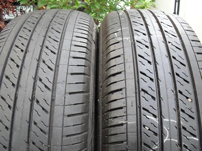 ขายยาง DUNLOP SP LT37 ปี2413(1คู่) 215-65-16 ราคา 2,200