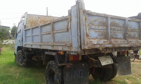 หกล้อ อีซูชุ NPR120 ดั้มสามิตร สภาพเดิมพร้อมใช้งาน เอกสารพร้อม (รถบ้านฝากขาย) แคชซีสวยจัด"หัวเดิมเก็บรายเอียดนิดหน่อย"สวยเลยครับ