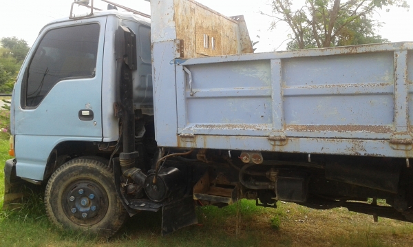 หกล้อ อีซูชุ NPR120 ดั้มสามิตร สภาพเดิมพร้อมใช้งาน เอกสารพร้อม (รถบ้านฝากขาย) แคชซีสวยจัด"หัวเดิมเก็บรายเอียดนิดหน่อย"สวยเลยครับ