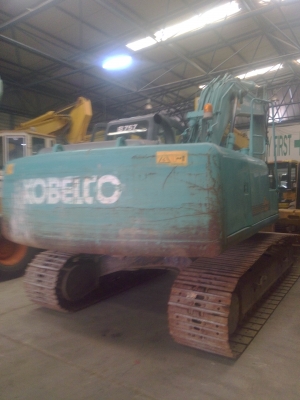 รถขุด KOBELCO SK200-6  S/N YN10-39881  8262HR  2006Y รถนอกนำเข้าจากญี่ปุ่น เข้าไทยแล้วครับ