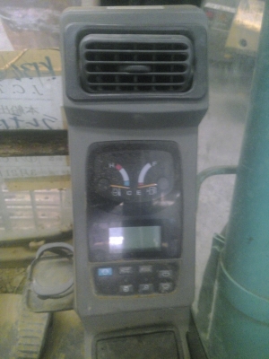 รถขุด KOBELCO SK200-6  S/N YN10-39881  8262HR  2006Y รถนอกนำเข้าจากญี่ปุ่น เข้าไทยแล้วครับ