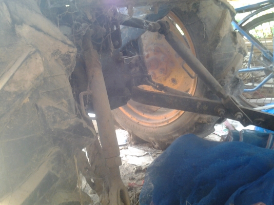 ขายตามสภาพรถไถ18ฮิโน๊ะโมะโต๊ะเครื่องปกติแตไดสตาดค้าง