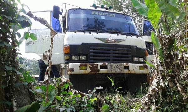 10 ล้อดั้ม 2 เพลา 220 แรง HINO SUMO FM226-10510 ปี 2530 รถสภาพดีพร้อมใช้เล่มพร้อม