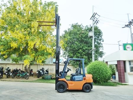 จำหน่ายรถ Forklift TOYOTA 02-7FD25 จำหน่ายรถ Forklift TOYOTA 02-7FD25