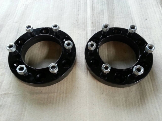 อแดปเตอร์ 6 รู ออก 6 รู หนา 1 นิ้ว มีบ่ากันสั่น สำหรับรถโตโยต้าฟอร์จูนเนอร์ / วีโก้