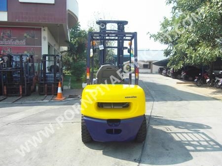 จำหน่ายรถ Forklift KOMATSU FD30T-12 จำหน่ายรถ Forklift KOMATSU FD30T-12