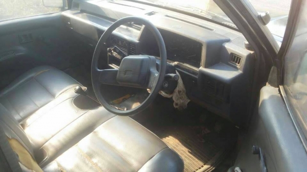 ขายกระบะมิตซู ปี37ตอนเดียว สภาพพร้อมใช้งาน เครื่องดี ภาษีเต็มทะเบียนพร้อมโอน แชชซีสวย บอดี้ภายในครบ