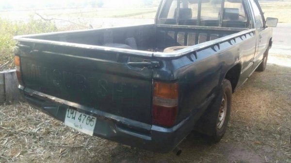 ขายกระบะมิตซู ปี37ตอนเดียว สภาพพร้อมใช้งาน เครื่องดี ภาษีเต็มทะเบียนพร้อมโอน แชชซีสวย บอดี้ภายในครบ