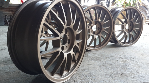 Volk SE37 4รู100 ขอบ 17