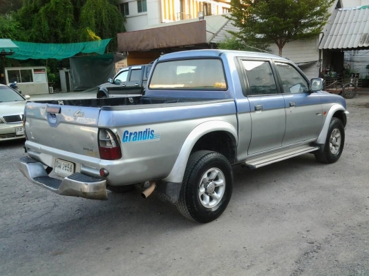 strada 4 ประตู 4wd รถสวยสภาพดีพร้อมใช้ strada 4 ประตู 4wd รถสวยสภาพดีพร้อมใช้