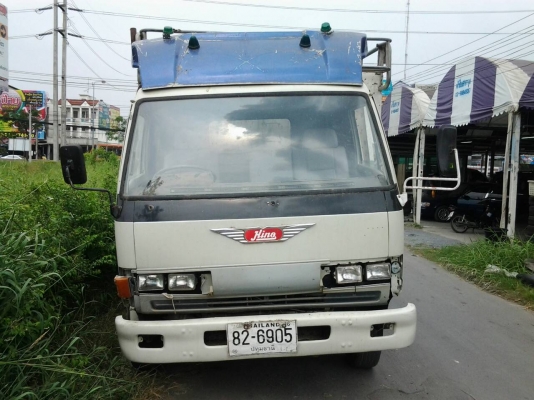 ขายหกล้อ ปี97 175 แรง  สนใจโทรเบอร์ 0999730558