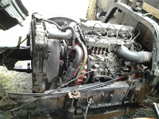 ขายหกล้อ ปี97 175 แรง  สนใจโทรเบอร์ 0999730558