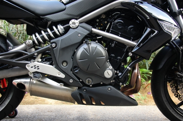 ขาย Kawasaki ER6n ปี 2009 Bookservice เอกสารพร้อมโอน ขาย Kawasaki ER6n ปี 2009 Bookservice เอกสารพร้อมโอน