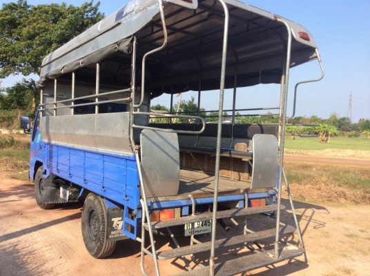 ISUZU4ล้อ รถเมล์ (ป้ายเล็ก) ไม่ติดเวลา เครื่อง100 แรง พวงมาลัยพาว์เวอร์ กระจกไฟฟ้า เครื่องดี ยางดี ครัทซีสวย ขาย 340,000 บาท (ศุภากร081-4252943)