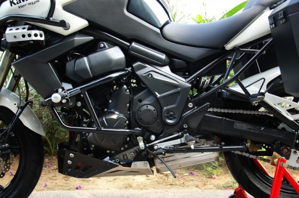 ขาย Kawasaki Versys 650 ABS ปี 2012  พร้อมของแต่ง เอกสารพร้อมโอน