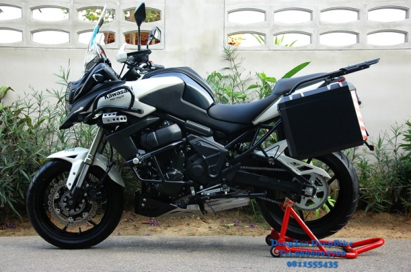 ขาย Kawasaki Versys 650 ABS ปี 2012  พร้อมของแต่ง เอกสารพร้อมโอน