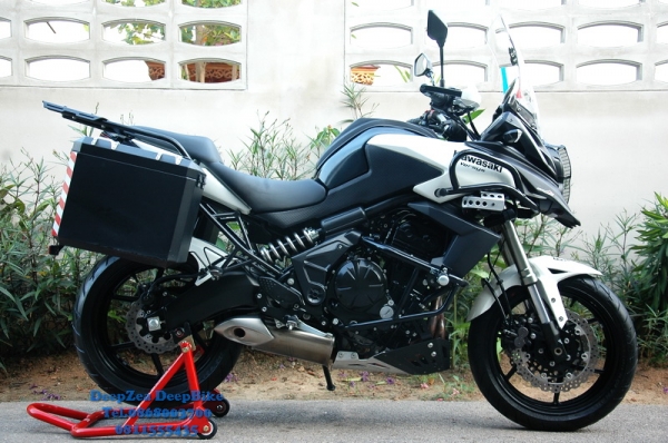 ขาย Kawasaki Versys 650 ABS ปี 2012  พร้อมของแต่ง เอกสารพร้อมโอน