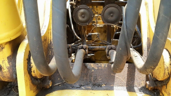 ขายรถขุดแบ็คโคKOMATSU PC200-6 ช่วงช่างดี ไฟฟ้าเต็ม เอวดีบูมสวย แอร์เย็นเครื่องโคมัสสุ ขายรถขุดแบ็คโคKOMATSU PC200-6 ช่วงช่างดี ไฟฟ้าเต็ม เอวดีบูมสวย แอร์เย็นเครื่องโคมัสสุ