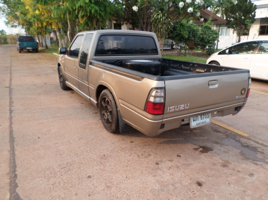 ขายรถกระบะISUZU DRAGONEYE SPACECAB SLX 3.0 MTปี2002ตัวท็อปพวงมาลัยพาเวอร์ระบบไฟฟ้าทั้งคัน รถบ้านแท้ใช้งานน้อยรถคุณหมออยู่โรงพยาบาลปทุมราชวงศา...เครื่องแน่นแรงดีประหยัดน้ำมันสุดๆครัชซี่เดิมสวยไม่มีผุช่วงล่างแน่นปึก สีน้ำตาลสวยทั้งภายนอกภายในเจ้าของรักษารถด
