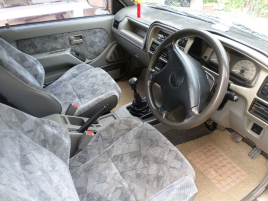 ขายรถกระบะISUZU DRAGONEYE SPACECAB SLX 3.0 MTปี2002ตัวท็อปพวงมาลัยพาเวอร์ระบบไฟฟ้าทั้งคัน รถบ้านแท้ใช้งานน้อยรถคุณหมออยู่โรงพยาบาลปทุมราชวงศา...เครื่องแน่นแรงดีประหยัดน้ำมันสุดๆครัชซี่เดิมสวยไม่มีผุช่วงล่างแน่นปึก สีน้ำตาลสวยทั้งภายนอกภายในเจ้าของรักษารถด