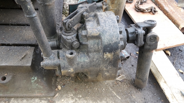 ขายปั๊มไฮโดลิค ปั่นดั๊ม10ล้อ 20ตัน พร้อมใช้ ขาย 10000 บาท