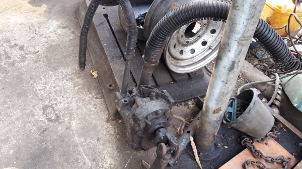 ขายปั๊มไฮโดลิค ปั่นดั๊ม10ล้อ 20ตัน พร้อมใช้ ขาย 10000 บาท