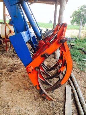 **230,000บ.ต่อรอง///เครื่องคีบอ้อยบูมเดี่ยว กมล ฯ K.M.T.** ขาย เครื่องคีบอ้อย บูมเดี่ยว สภาพสวยๆ เครื่องคีบอ้อย ของ กมลฯ K.M.T.รุ่นK81-370F-3 บูมเดี่ยว คีบอ้อยได้ 300-500 กก. คีบได้สูง 5.50ม. ตัวโคง/คีบ ทำจากเหล็กแบบพิเศษ แข็งแรง ทนทาน แกร่ง ใช้กับ รถไถ F **230,000บ.ต่อรอง///เครื่องคีบอ้อยบูมเดี่ยว กมล ฯ K.M.T.** ขาย เครื่องคีบอ้อย บูมเดี่ยว สภาพสวยๆ เครื่องคีบอ้อย ของ กมลฯ K.M.T.รุ่นK81-370F-3 บูมเดี่ยว คีบอ้อยได้ 300-500 กก. คีบได้สูง 5.50ม. ตัวโคง/คีบ ทำจากเหล็กแบบพิเศษ แข็งแรง ทนทาน แกร่ง ใช้กับ รถไถ F