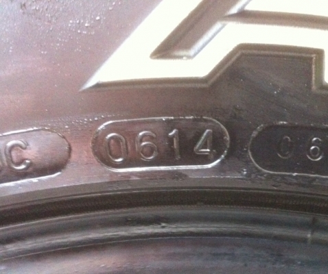 ยาง Maxxis 265/75/16 ปี14 สภาพดี