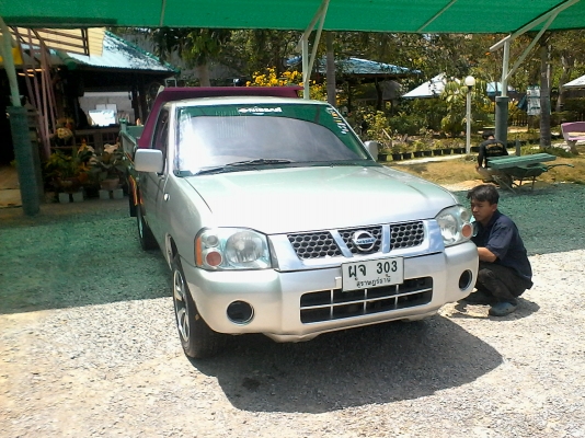 นิสสันฟรอนเทียร์ ปี 03 ดั้มพ์