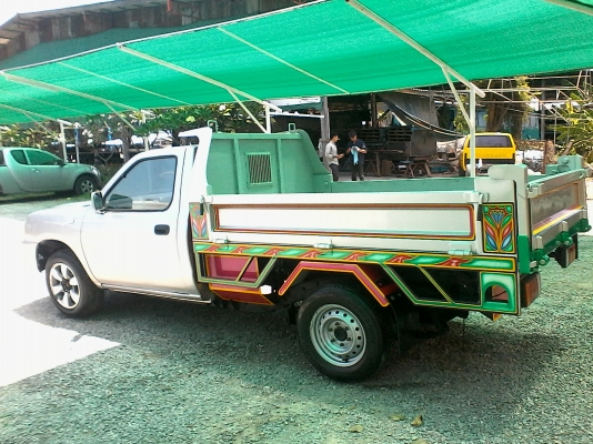 นิสสันฟรอนเทียร์ ปี 03 ดั้มพ์