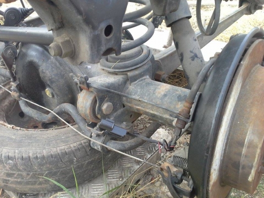 ขาย คานหลังติดแชสซี