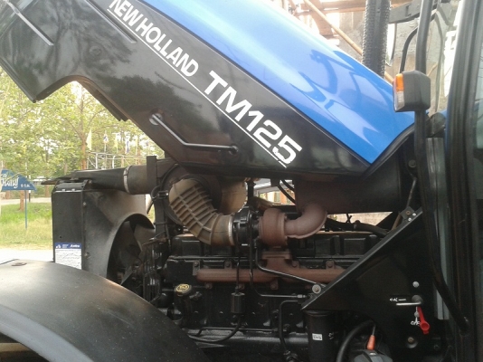 ขายแล้วครับ ขอบคุณเสี่ยหมู บ่อพลอยครับ NEW HOLLAND TM125 เครื่อง6สูบเทอร์โบ เกียร์20X16 ระบบธรรมดา