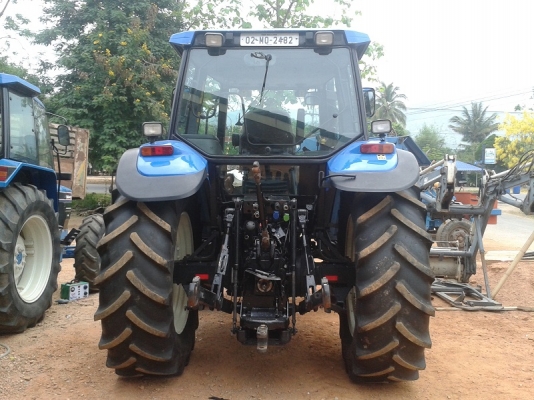 ขายแล้วครับ ขอบคุณเสี่ยหมู บ่อพลอยครับ NEW HOLLAND TM125 เครื่อง6สูบเทอร์โบ เกียร์20X16 ระบบธรรมดา