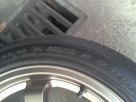 ขายล้อ te37 6รู 17*8+ยาง 12500 ขายล้อ te37 6รู 17*8+ยาง 12500