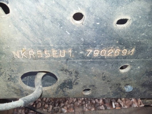 สี่ล้อ อีซูชุ NKR88แรงห้างแท้ เกียร์สั้น สภาพดีสวยเดิมจริง พร้อมใช้งาน ทะเบียนพร้อมโอน.(มีหลังคาโดยสารแถมให้ ครับ)