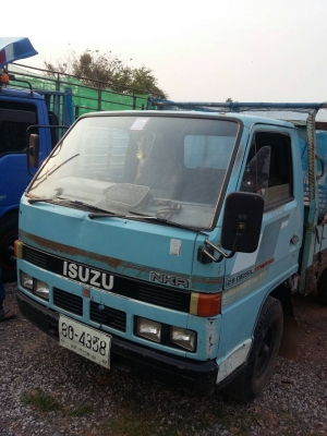 สี่ล้อ อีซูชุ NKR88แรงห้างแท้ เกียร์สั้น สภาพดีสวยเดิมจริง พร้อมใช้งาน ทะเบียนพร้อมโอน.(มีหลังคาโดยสารแถมให้ ครับ)