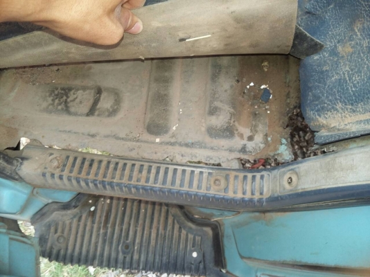 สี่ล้อ อีซูชุ NKR88แรงห้างแท้ เกียร์สั้น สภาพดีสวยเดิมจริง พร้อมใช้งาน ทะเบียนพร้อมโอน.(มีหลังคาโดยสารแถมให้ ครับ)