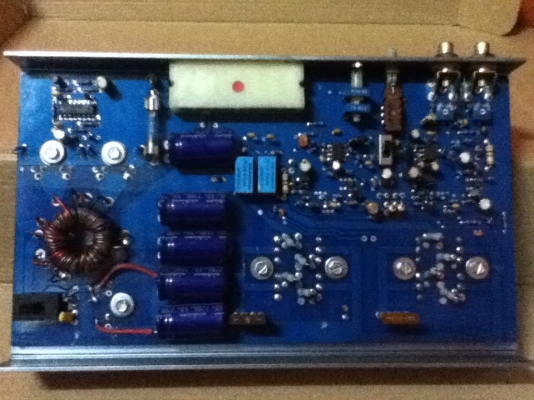 ขายแอมป์ SoundStream รุ่น D200 II(2ch) สภาพสวยๆ 2200.-